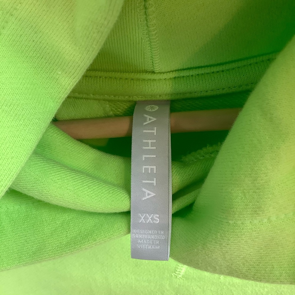 Athleta Neon Green Open Back Hooded Sweatshirt New - Picture 7 of 9